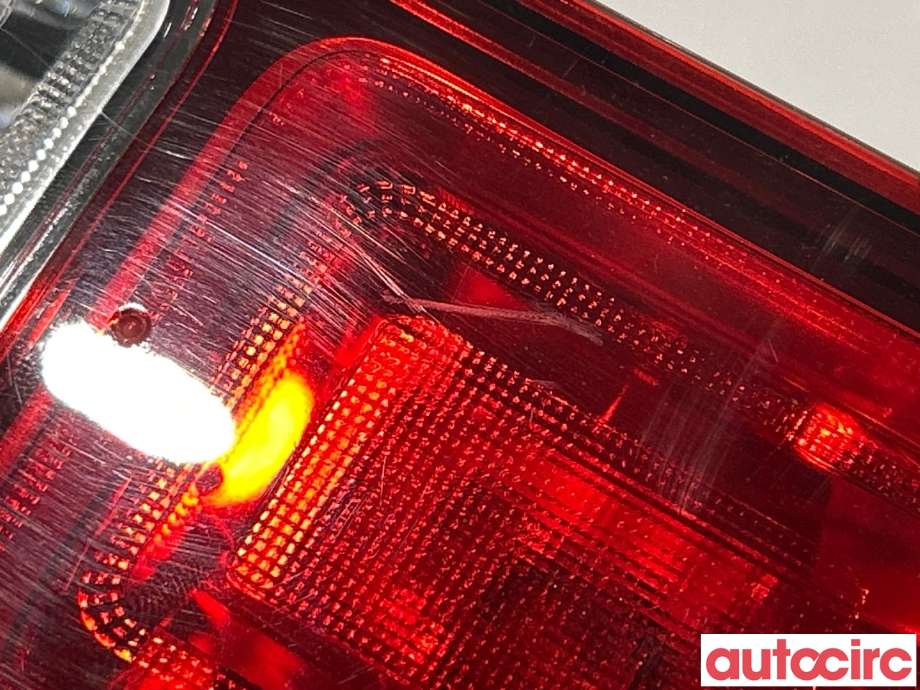 Baklykt venstre til Opel Vivaro B 2014-2019  (OPEL|93459894|)