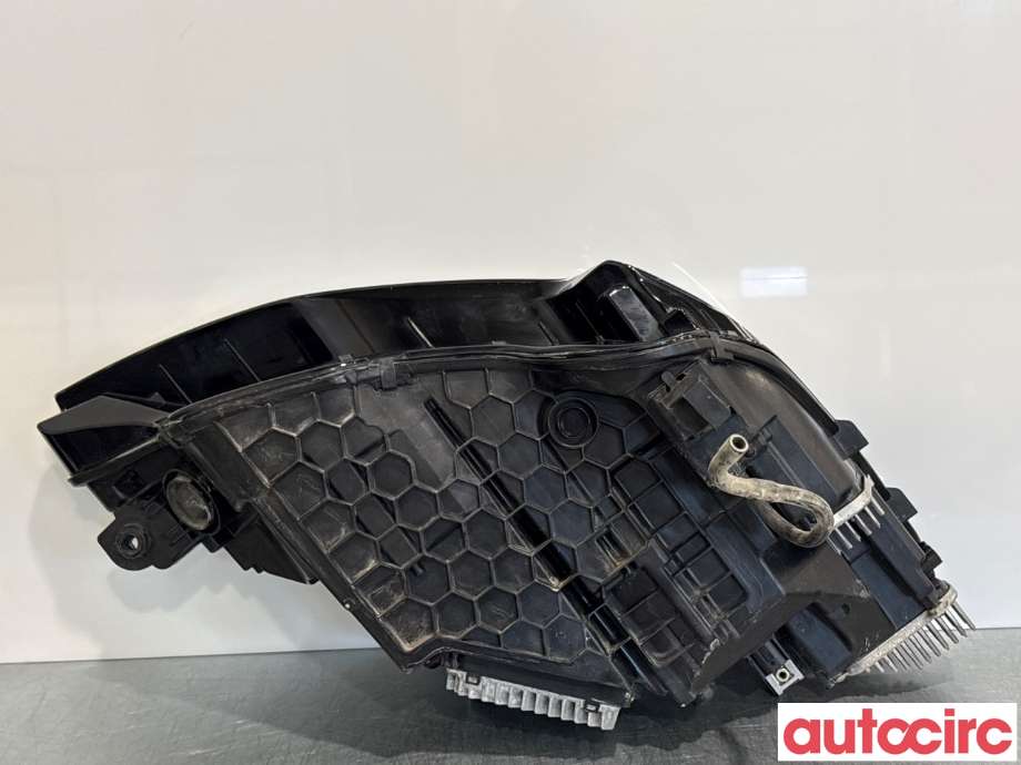 Frontlykt venstre halogen til Audi e-tron 2018-->> (AUDI|4KE941781||4KE941039)