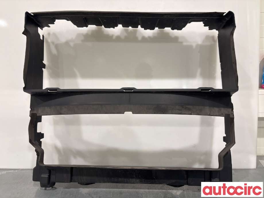 Diverse deler til Land Rover Range Rover 2013-->> (Type IV)  (LAND-ROVER|LR033397|CPLA8C464AE)