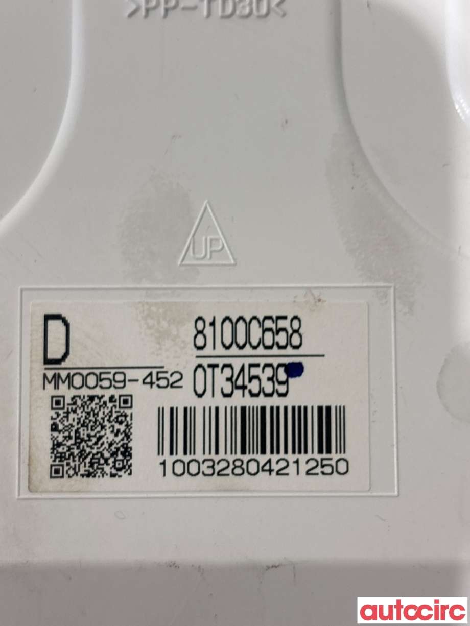 Instrumentpanel til Mitsubishi Outlander 2015-->> (Type III, Fase 2) (MITSUBISHI|8100C658|)