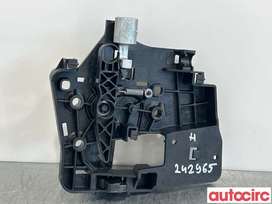 Diverse deler til Peugeot Partner 2008-2015 (Type II, Fase 1) (PEUGEOT|9144F2||9682100677)