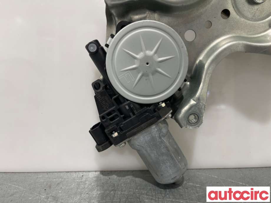 Ruteheis venstre foran til Mitsubishi Outlander 2015-->> (Type III, Fase 2)  (MITSUBISHI|5713A385|262100-5380)
