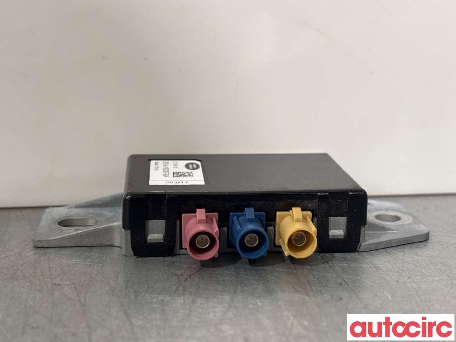 Antenne forsterker til Land Rover Discovery 2017-->> (Type V)  (LR114132|)