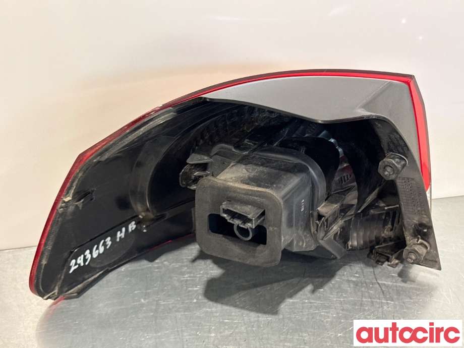 Baklykt høyre til VW Golf VI 2008-2012  (VOLKSWAGEN|5K0945096M|)