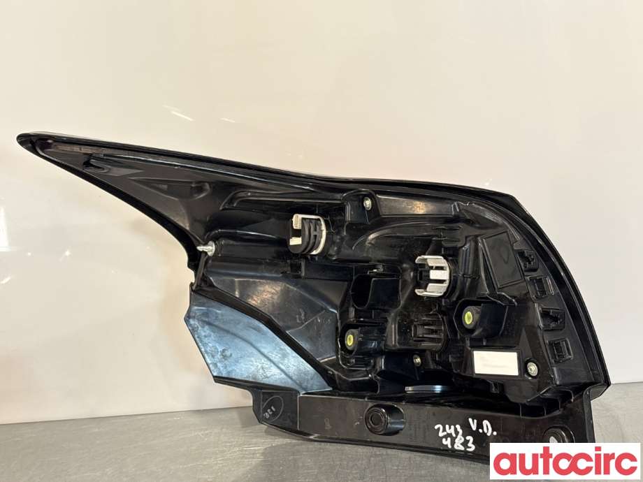 Baklykt venstre til Toyota Yaris 2020-->> (Type IV) (TOYOTA|81561K0040|)