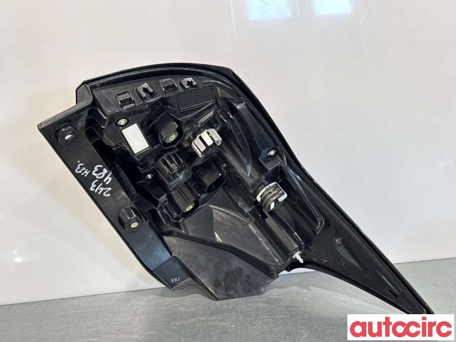 Baklykt høyre til Toyota Yaris 2020-->> (Type IV) (TOYOTA|81551K0040|)