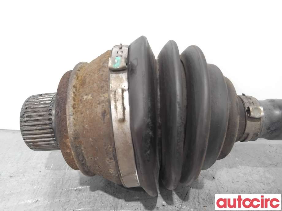 Drivaksel høyre foran til Audi A4 2007-2014 (Type IV) (B8) (B8) (AUDI|8K0407451LX|8K0407271Q|8K0407271AJ)