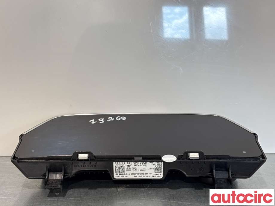 Instrumentpanel til Audi e-tron 2018-->> (AUDI|4KE920795C|0263756206|4KE920795D)
