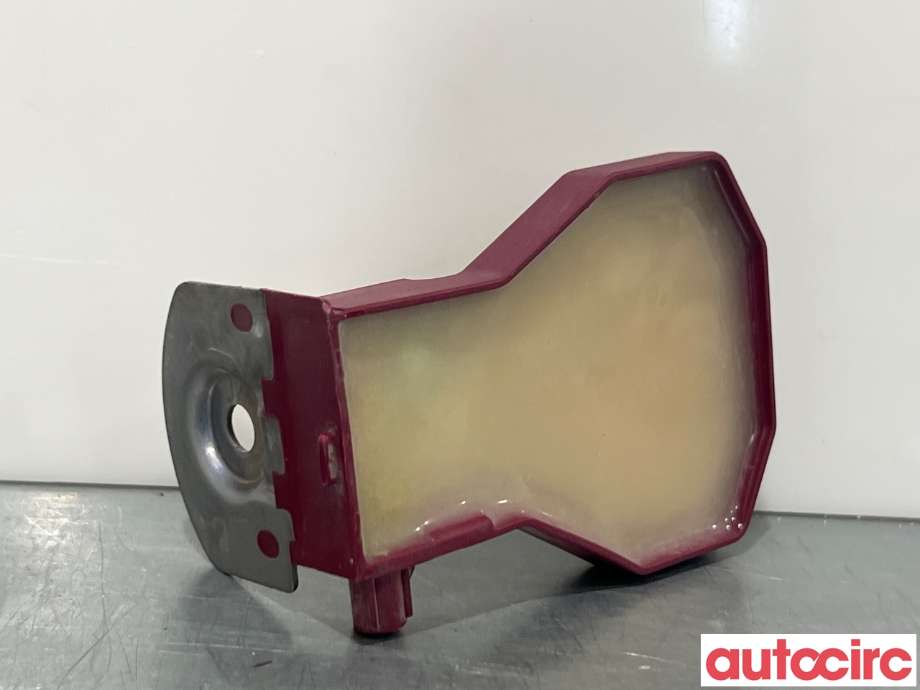 Antenne navigasjon til Audi e-tron 2018-->>  (AUDI|4M0035507|920-391-021)