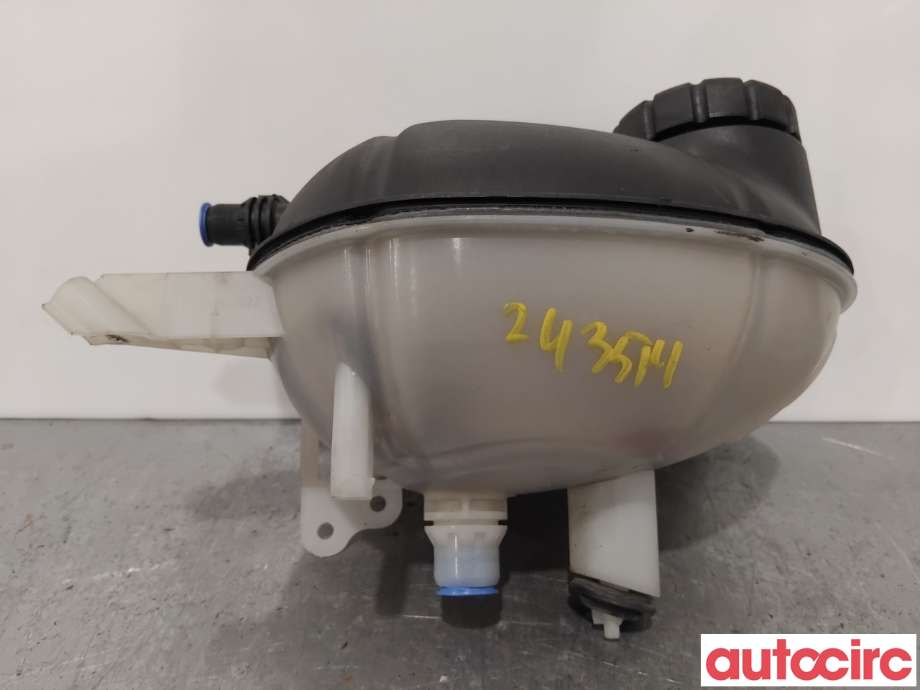 Ekspansjonstank til Mercedes C-Klasse 2014-2018 (Fase 1) (W205) (W205) (MERCEDES|A2055000049|)