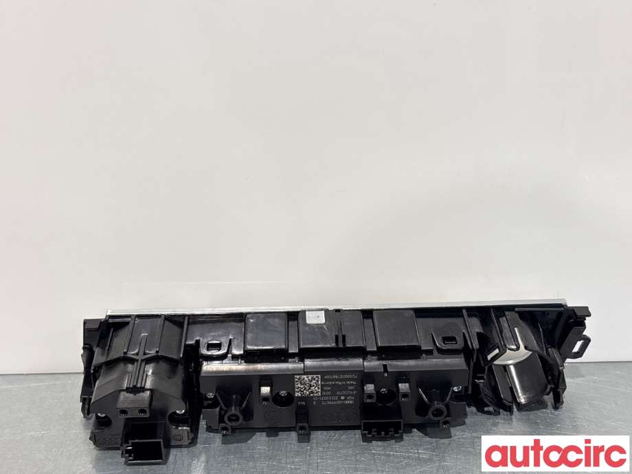 Bryter diverse til Audi e-tron 2018-->> (AUDI|4N0959673B|35530031-01)