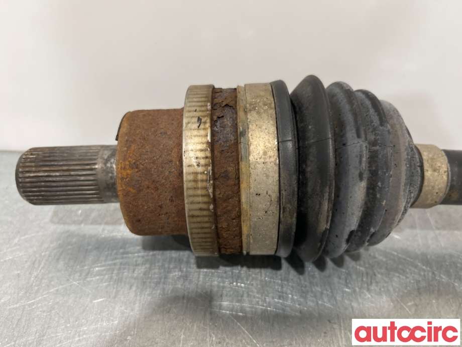 Drivaksel høyre bak til Ford Kuga 2008-2012 (Type I)  (FORD|1838456|)