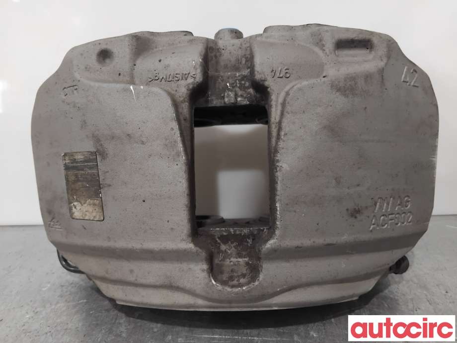 Bremsecaliper høyre foran til Audi A4, 2015-2019 (Type V, Fase 1) (B9) (B9) (AUDI|8W0615108D)
