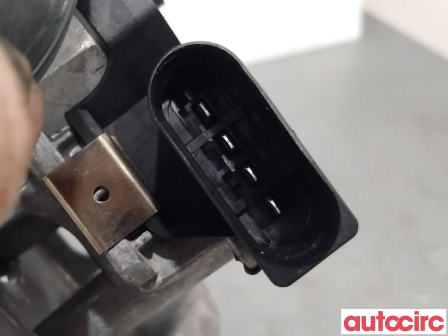 Viskermotor frontrute til Audi A4 2015-2019 (Type V, Fase 1) (B9) (B9) (AUDI|8W1955023B|1397220710|8W1955023C)