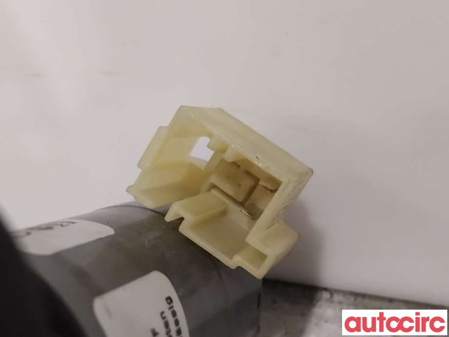 Baklukeåpner motor til Audi A4 2015-2019 (Type V, Fase 1) (B9) (B9) (AUDI|8W9827852D|0390204156|8W9827852E)