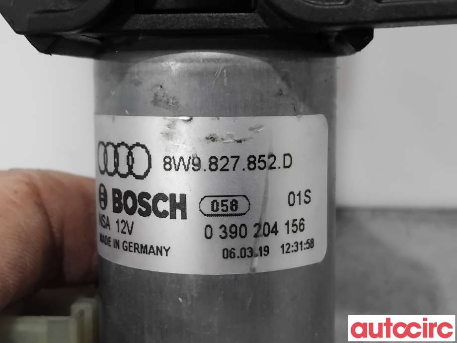 Baklukeåpner motor til Audi A4 2015-2019 (Type V, Fase 1) (B9) (B9) (AUDI|8W9827852D|0390204156|8W9827852E)