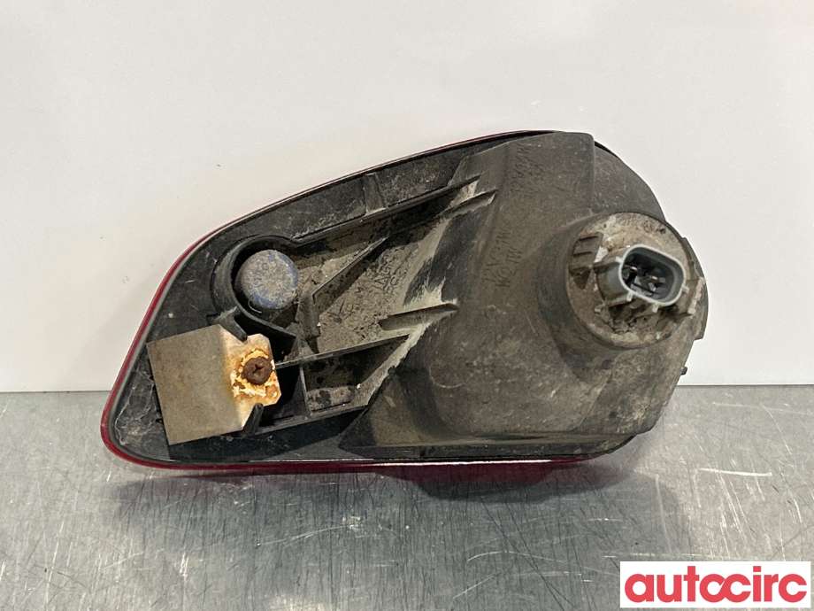 Baklykt fra støtfanger til Mitsubishi Outlander 2015-->> (Type III, Fase 2) (MITSUBISHI|8337A137|)