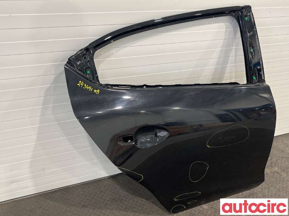 Dør høyre bak til Mazda 3 2013-2016 (Type III, Fase 1)  (BHY0-72-02XF|)