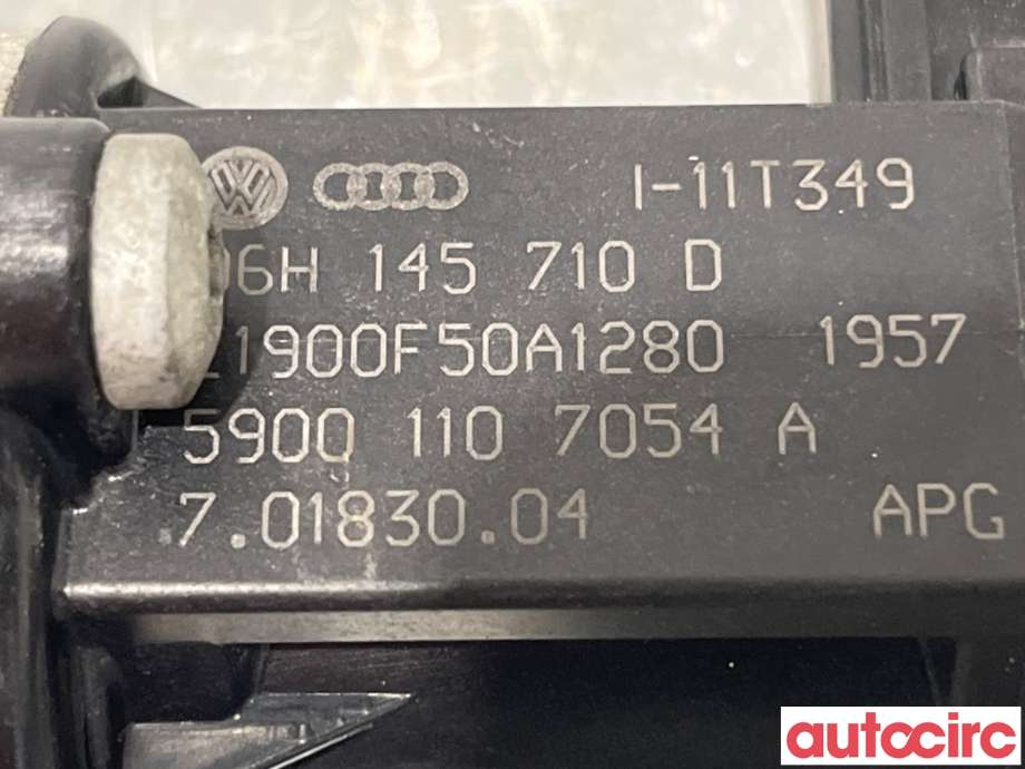 Diverse deler til VW Golf VI 2008-2012  (VOLKSWAGEN|06H145710D|70183004)