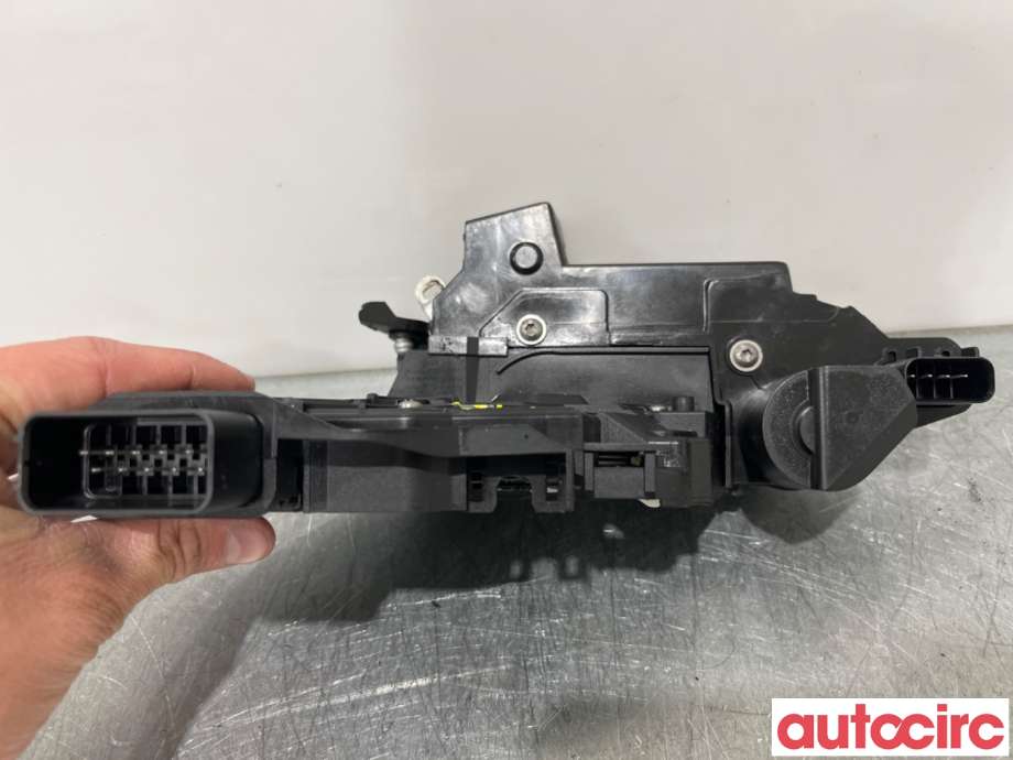 Låsekasse høyre foran til Ford Kuga 2008-2012 (Type I)  (FORD|1523317||8V4A-S21812-FA)