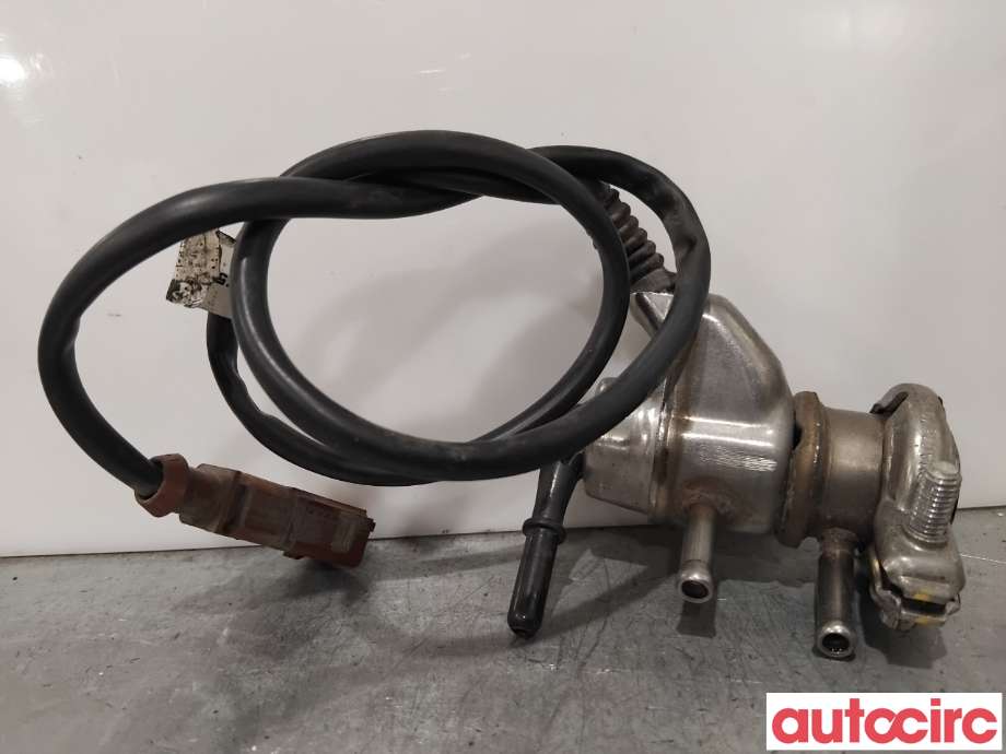 Diverse deler til Audi A4 2015-2019 (Type V, Fase 1) (B9) (B9) (AUDI|04L131113S|0444025048)