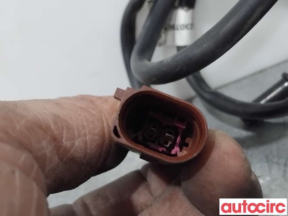 Diverse deler til Audi A4 2015-2019 (Type V, Fase 1) (B9) (B9) (AUDI|04L131113S|0444025048)