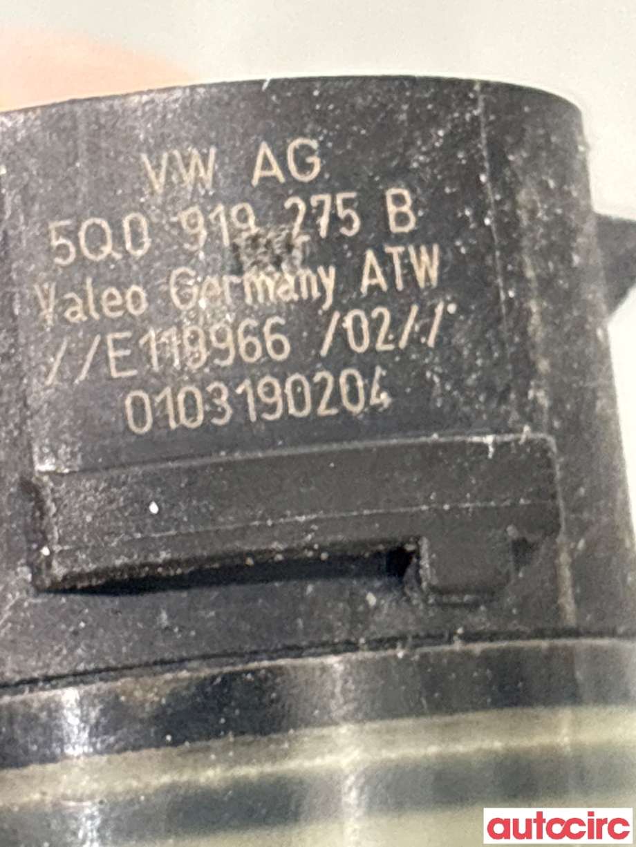 Parkeringssensor foran til Audi A4 2015-2019 (Type V, Fase 1) (B9) (B9) (AUDI|5Q0919275B|)