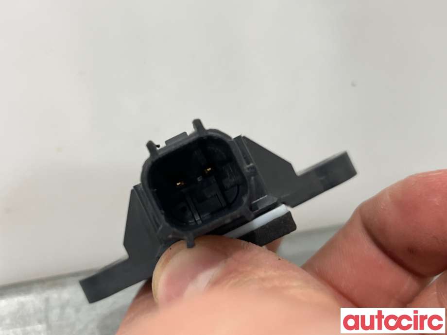 Airbag sensor høyre til Kia Sorento 2016-->> Type III (KIA|95930S1000|641618500|95930-S1000)