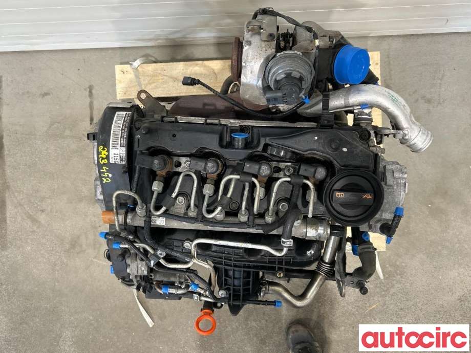 Motor diesel til VW Passat 2011-2015 (B7) (B7) (VOLKSWAGEN|03L100090P|CAYC|CAYB26373)