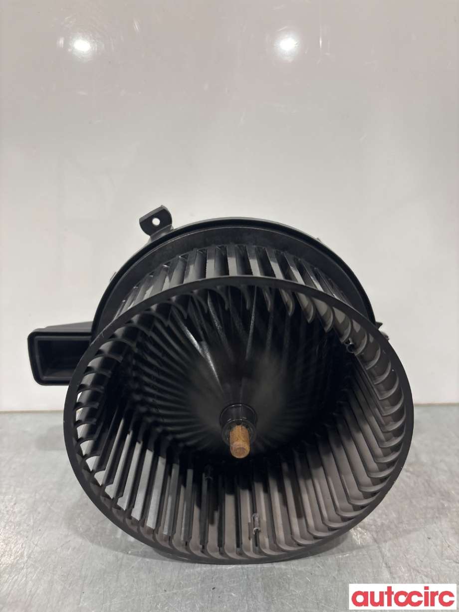 Varmeapparat motor til Audi A4 2015-2019 (Type V, Fase 1) (B9) (B9) (AUDI|4M1820021)