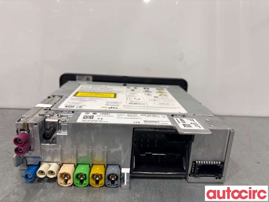 Bilstereo navigasjon til Audi A4 2015-2019 (Type V, Fase 1) (B9) (B9) (AUDI|8W5035035C|HBA829|)