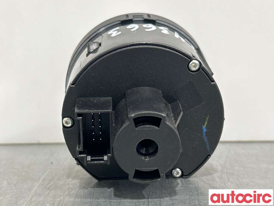 Bryter lys til VW Golf VI 2008-2012  (3C8941431A|)