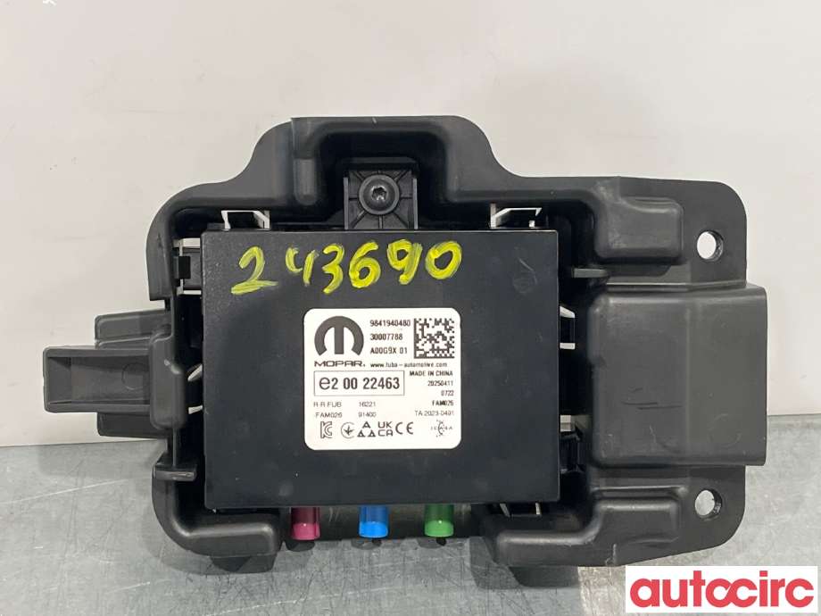 Antenne navigasjon til Peugeot Partner, 2019-->> (Type III) (9841940480)