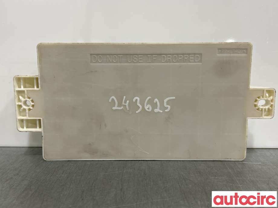 Sikringsboks til Peugeot 3008 2016-->> (Type II) (9871343380|)
