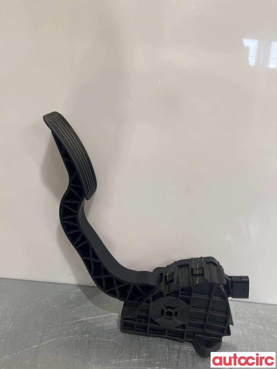 Pedal gass til Tesla Model 3 2018-2023 (Fase 1)  (1044695-00-A|)