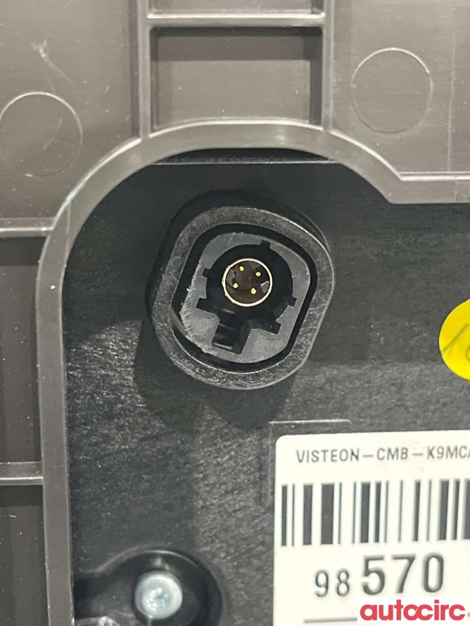 Instrumentpanel til Peugeot Partner 2019-->> (Type III)  (9857082380|)