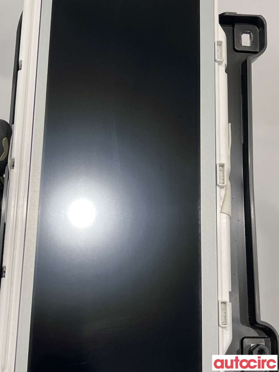 Instrumentpanel til Peugeot Partner 2019-->> (Type III)  (9857082380|)