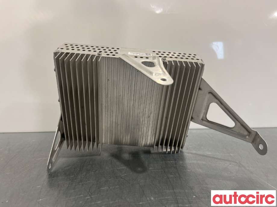Bilstereo forsterker til Tesla Model 3 2018-2023 (Fase 1) (1079748-00-E|)