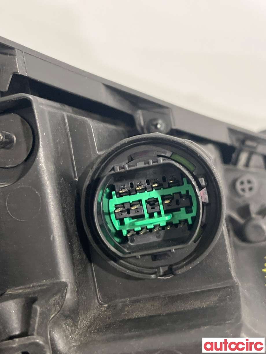 Frontlykt venstre halogen til Hyundai Tucson 2015-2020  (92101D7700|)
