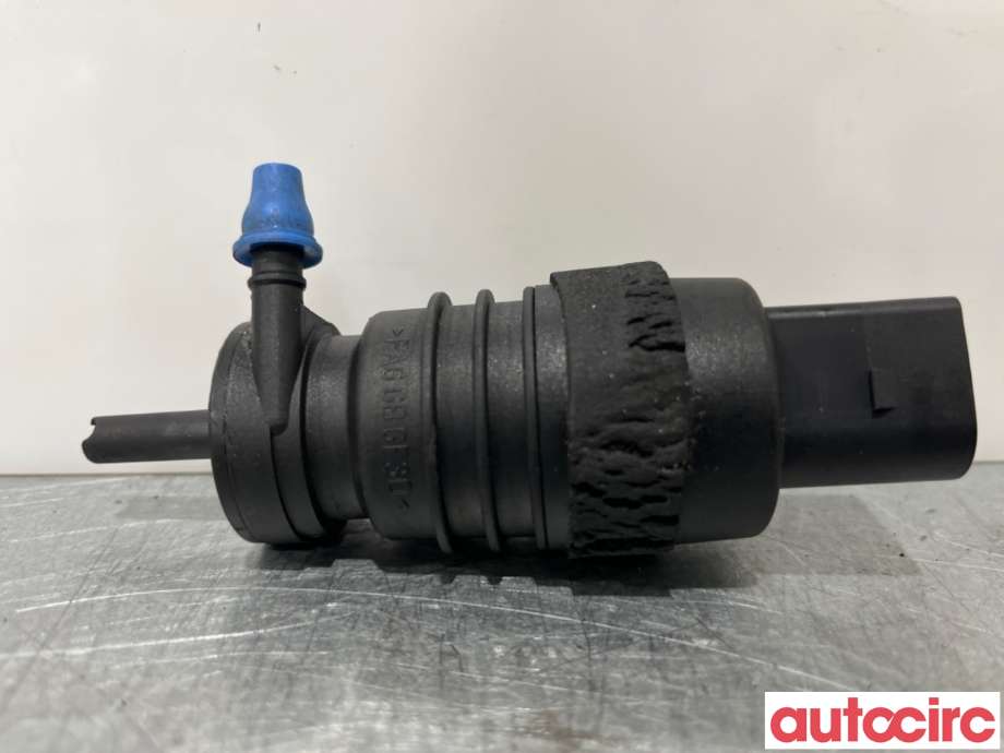 Spylerpumpe foran til Mercedes G-Wagen, 1990-->> (W463) (W463) (MERCEDES|A2108690821)