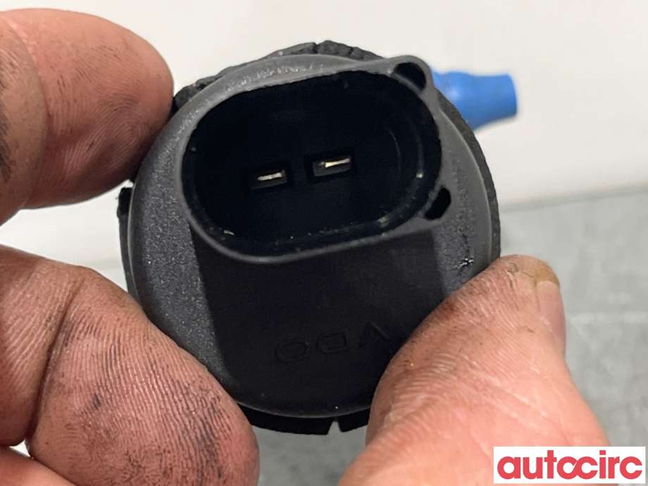 Spylerpumpe foran til Mercedes G-Wagen 1990-->> (W463) (W463) (MERCEDES|A2108690821|)