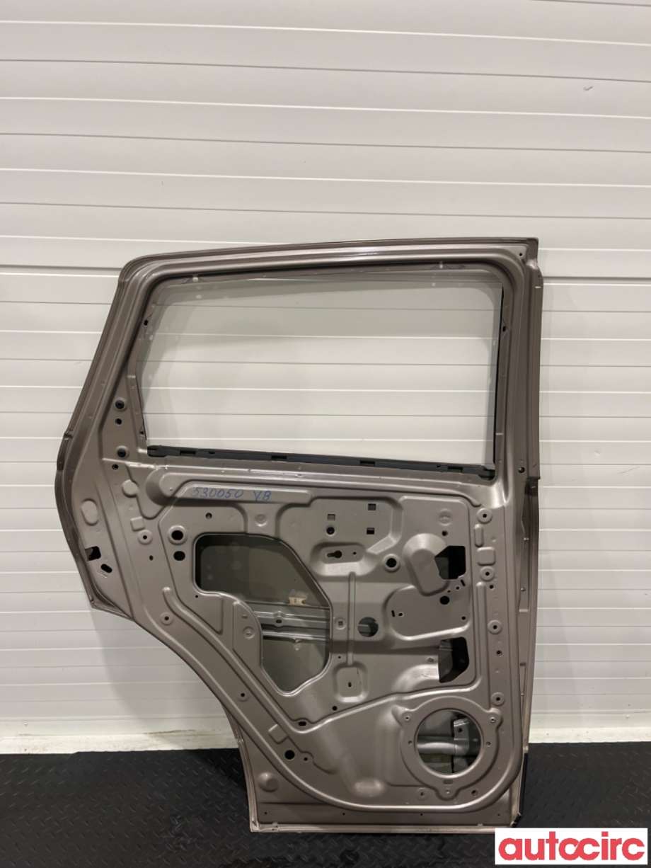 Dør venstre bak til Nissan Qashqai 2010-2014 (Type I, Fase 2)  (NISSAN|H2101JD0MC|)