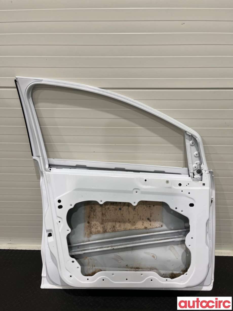 Dør venstre foran til Ford Kuga 2008-2012 (Type I)  (FORD|1712679|P8V41S20125AC|)