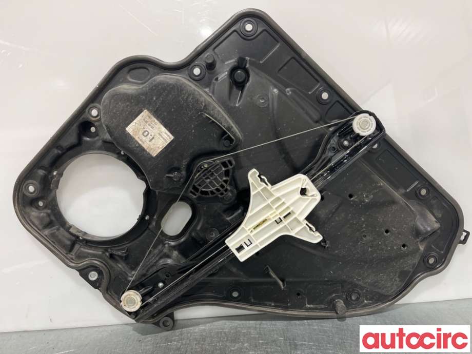 Ruteheis til VW Golf VI 2008-2012  (VOLKSWAGEN|5K4839461||5K4839729J)