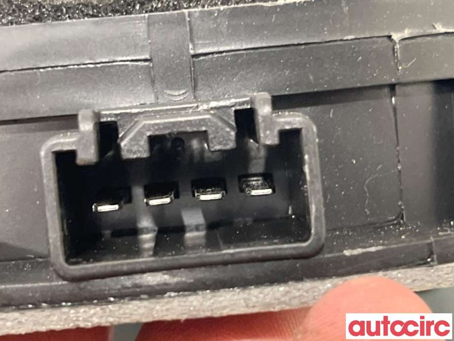 Bilstereo høyttaler til Ford Mondeo 2014-2019 (Type V, Fase 1)  (FORD|5294327||DS7T-18808-BB)