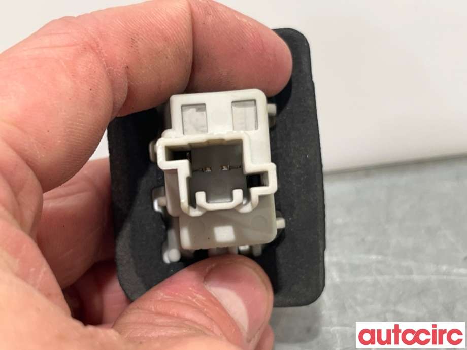 Skiltlys til Mazda 6 2013-2015 (Type III, Fase 1)  (MAZDA|GHK1-51-270B|)