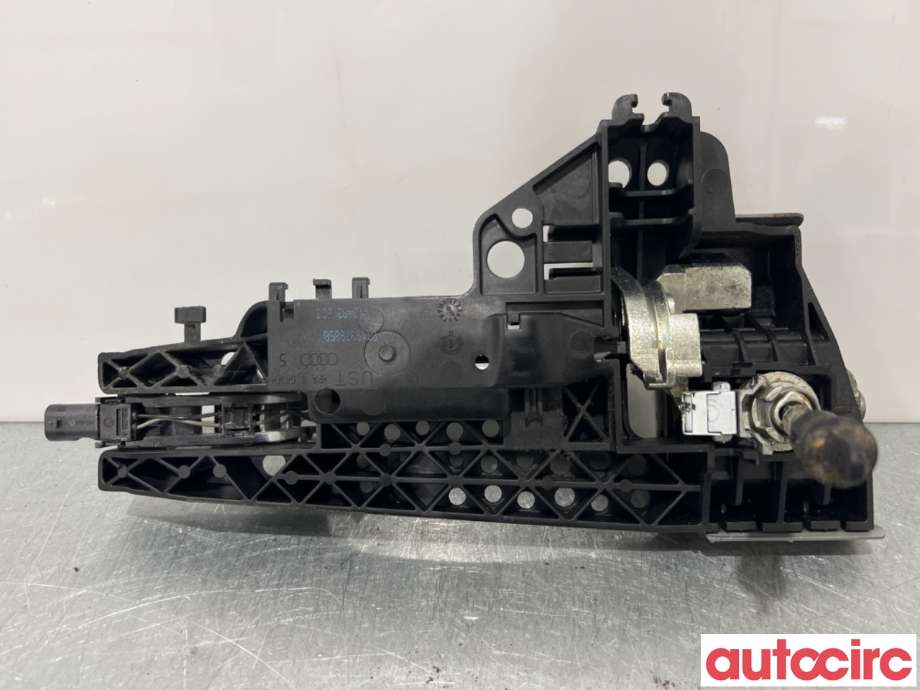 Dørhåndtak utv venstre foran til Audi Q5 2008-2012 (Type I, Fase 1)  (AUDI|8T0837205A||8T1837885B)