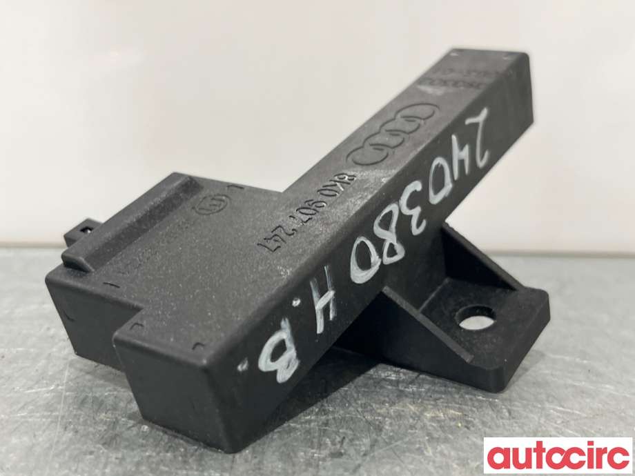 Diverse deler til Audi Q5 2008-2012 (Type I, Fase 1)  (AUDI|8K0907247|33542221)