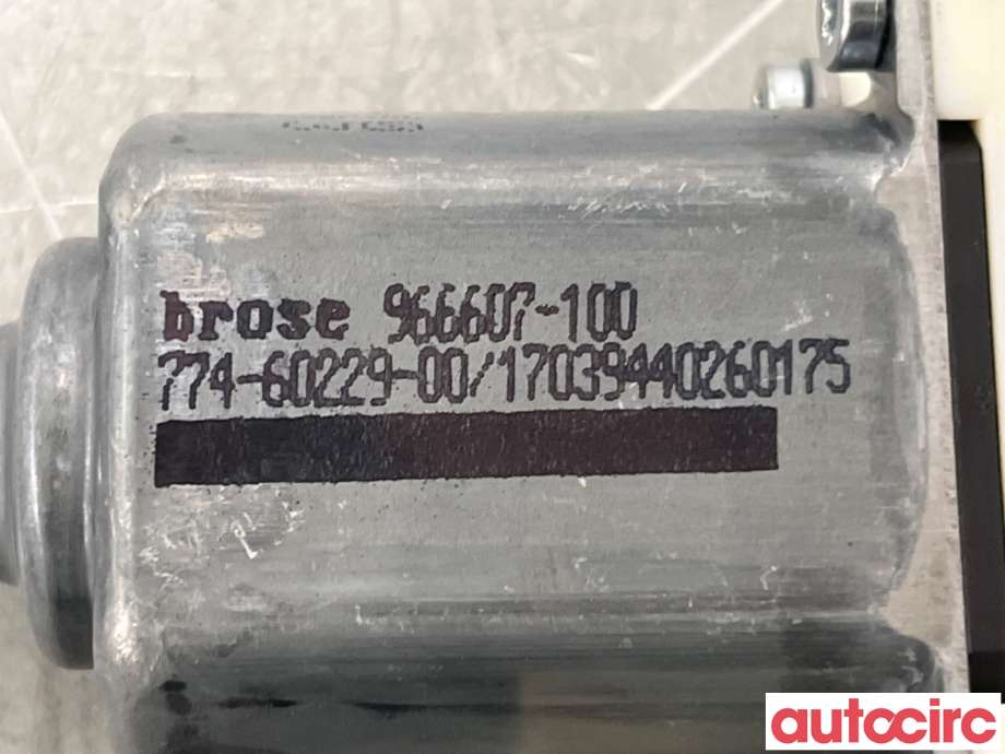 Ruteheis høyre bak til Audi Q5 2008-2012 (Type I, Fase 1)  (AUDI|8K0959812|1101-965577-100)