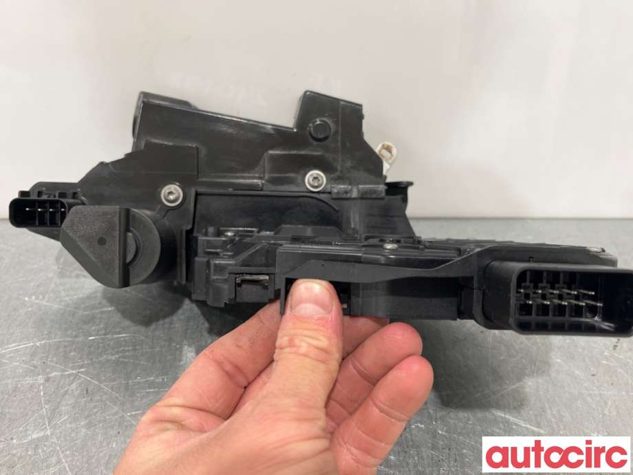 Låsekasse venstre foran til Ford Kuga 2008-2012 (Type I) (FORD|1523321||8V4A-S21813-BA)